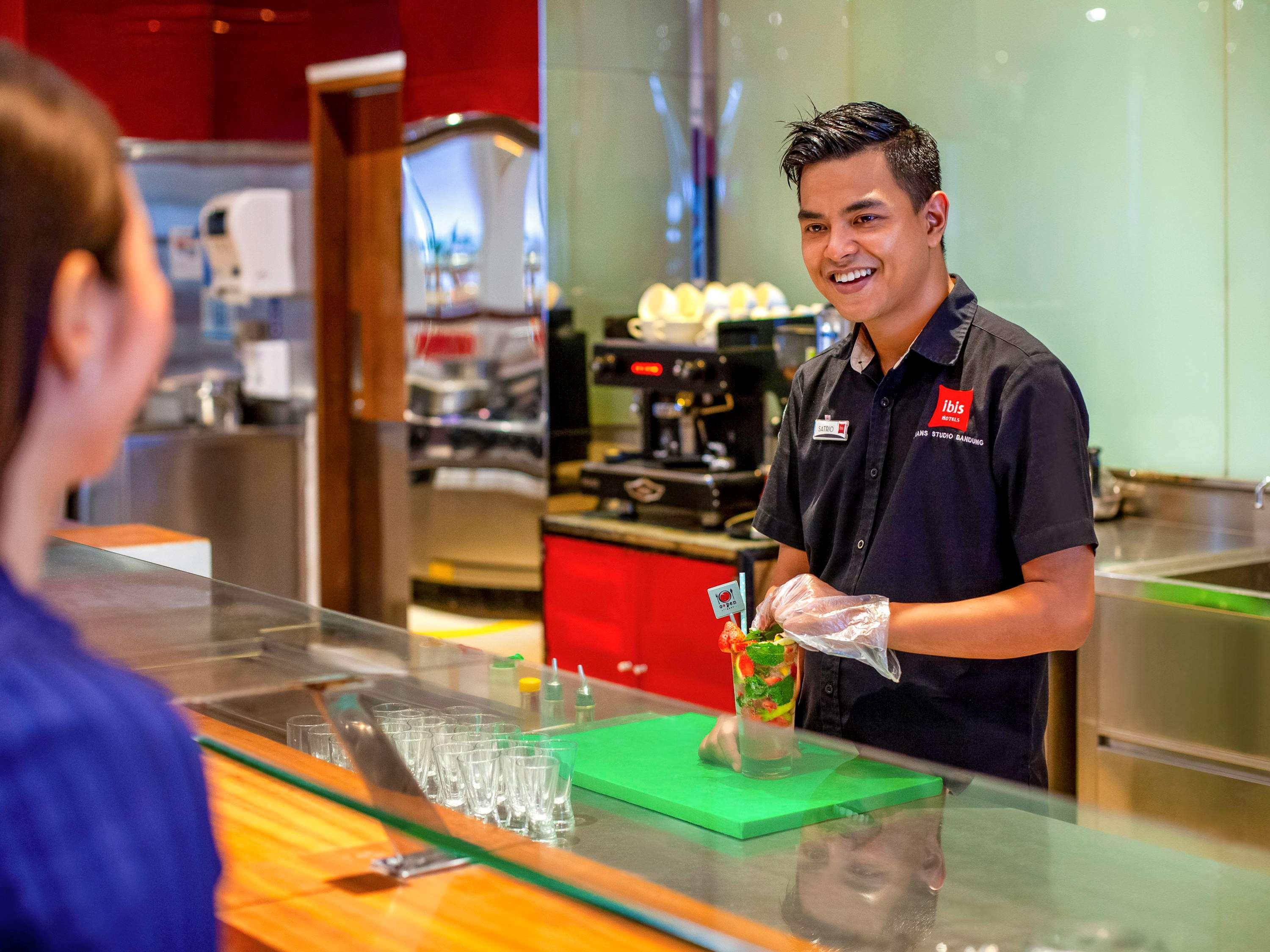 Ibis Bandung Trans Studio Eksteriør bilde