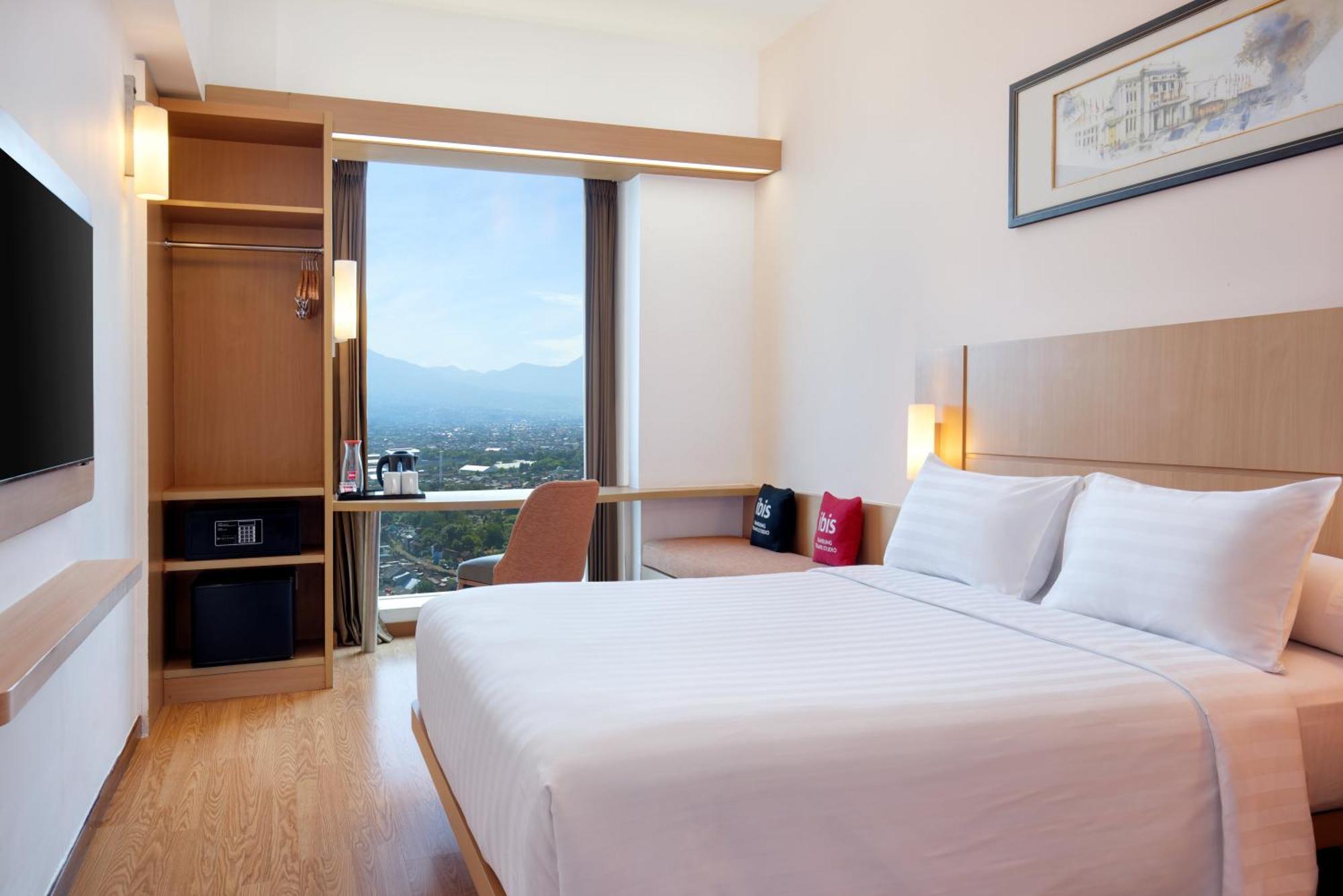 Ibis Bandung Trans Studio Eksteriør bilde
